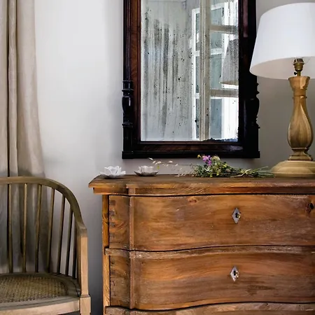 Daphni Ajía Effimía